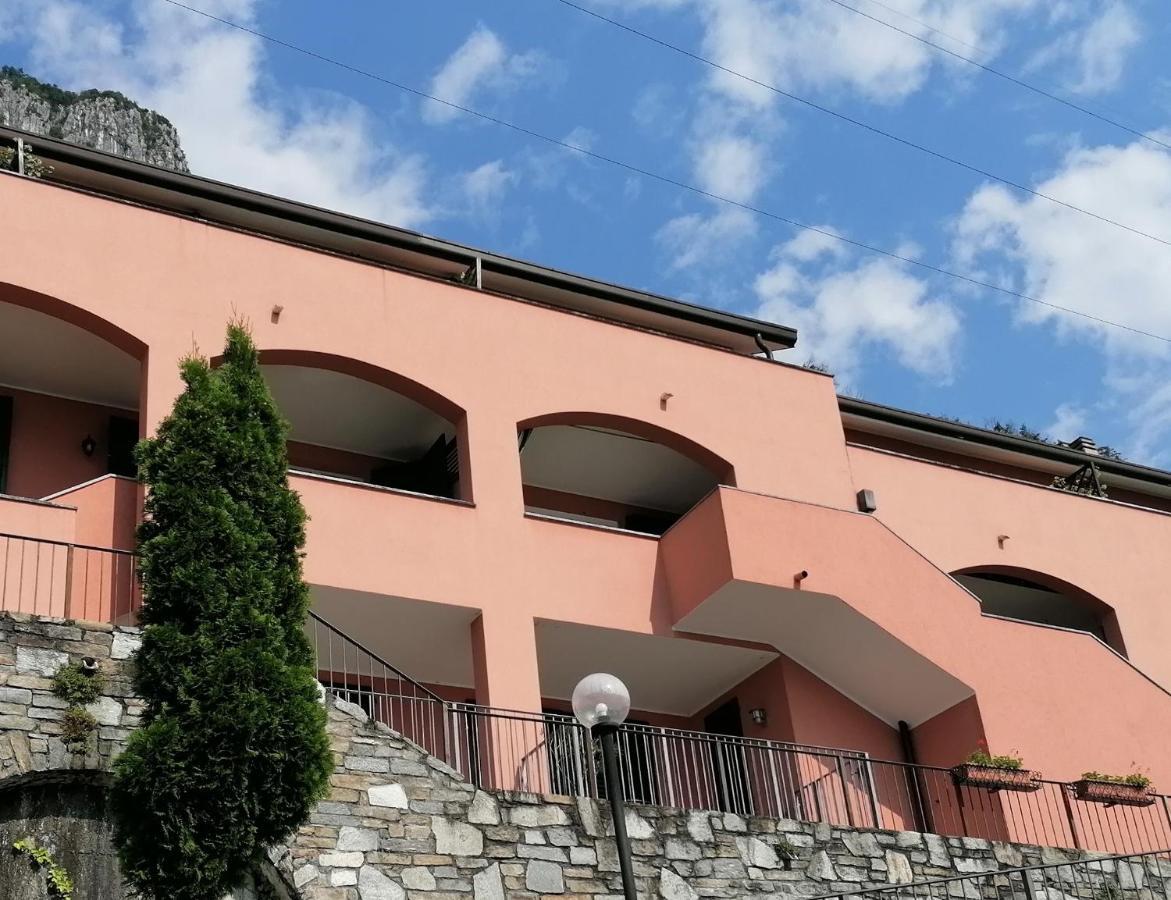 Blu Panorama belvedere lago di Como Varenna Esterno foto